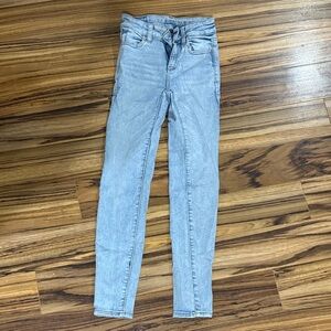 American Eagle Outfitters Light Wash Skinny High Rise Jeans